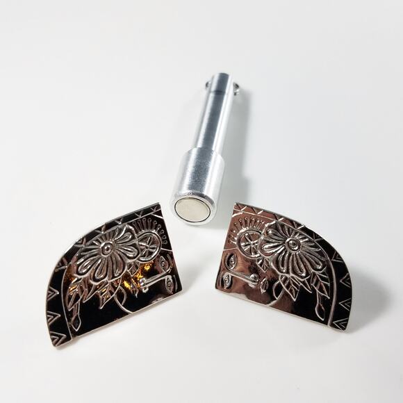 Vintage Laurel Burch Blossoming Woman Earrings, Rhodium Plated, 1990s - Picture 6 of 10